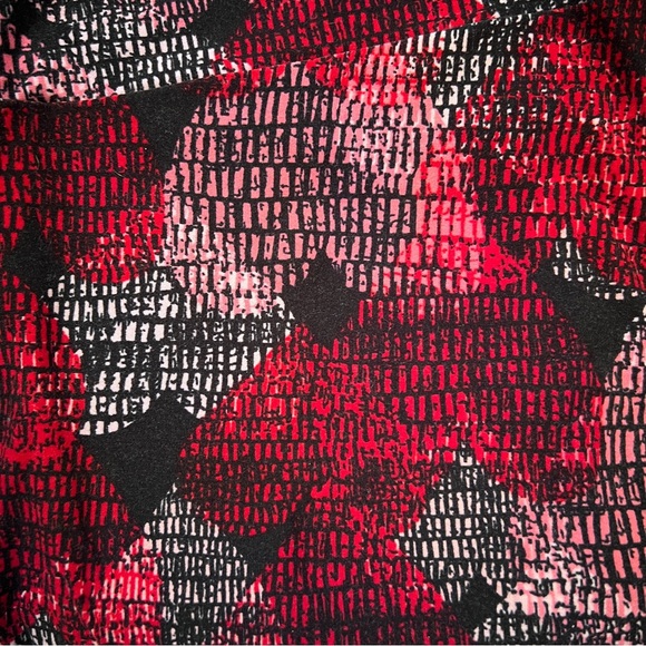 LuLaRoe Tall & Curvy Leggings - Picture 6 of 7